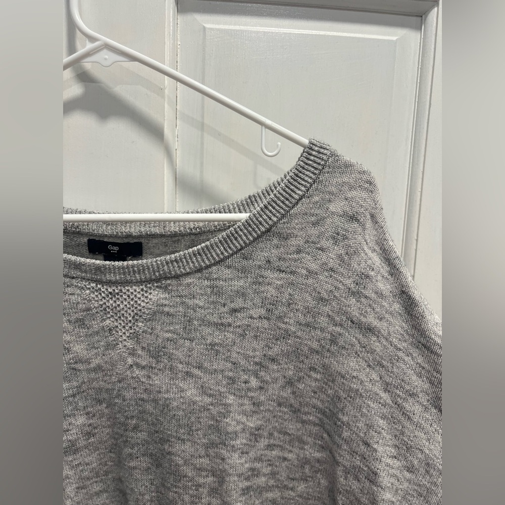 GAP Gray Drawstring Hem Scoop Neck Athletic Knit Sweater SIZE LARGE Pre Loved - Picture 4 of 7